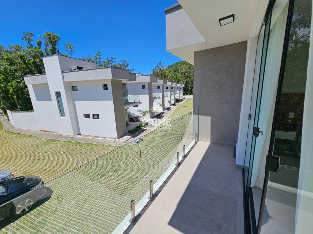 Sobrado alto padrão com 3 dormitórios à venda, 167m² por R$ 2.300.000,00 – Maresias – São Sebastião/SP