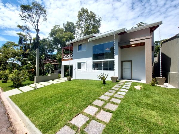 Casa no Condomínio Park Imperial com 3 dormitórios, 210m², á venda por R$ 2.000.000,00 – Massaguaçu – Caraguatatuba/SP